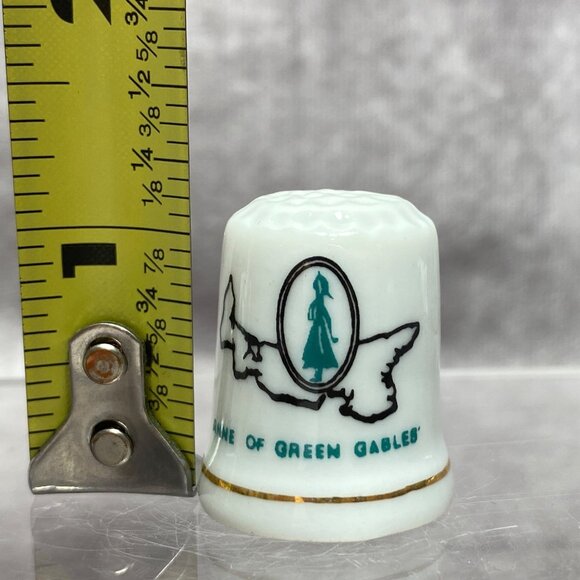Anne Of Green Gables Souvenir Porcelain Thimble With Prince Edward Island Map - Picture 9 of 9